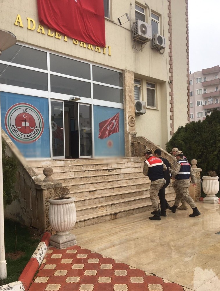 2016’dan beri aranan FETÖ terör örgütü üyesi jandarmadan kaçamadı 