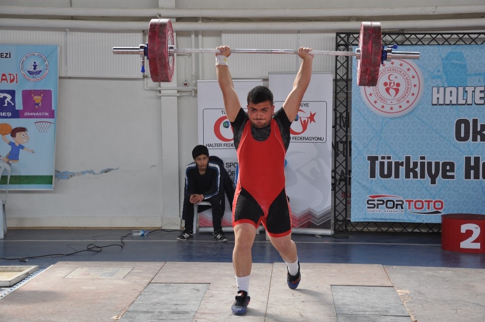 2018- 2018 yılı Okul Sporları Gençler Türkiye Halter Şampiyonası sona erdi 
