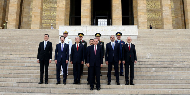 YAŞ'ta terfi eden komutanların isimleri!