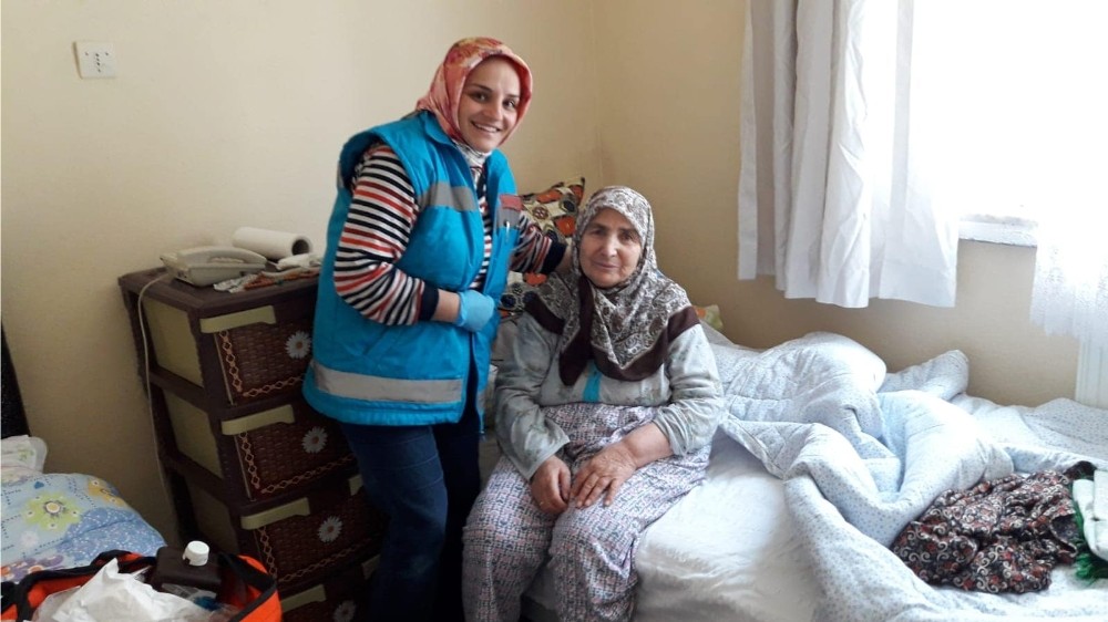 2019 yılında 9 bin 828 hastaya evde sağlık hizmeti verildi 