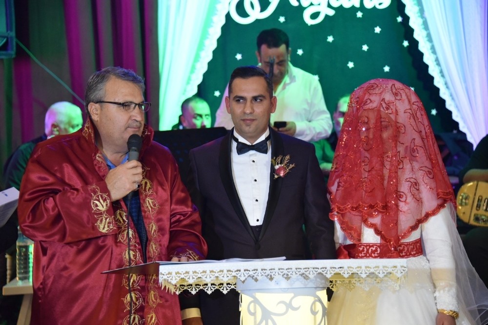 2019’da bin 514 çift Yunusemre’de hayatını birleştirdi 