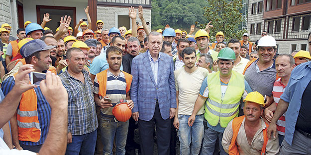 2019’un işaret fişeğini Güneysu’dan yaktı...