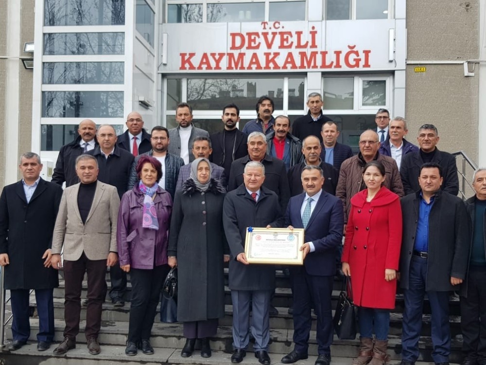 2020’nin İlk Kararında Kaymakam Duru’ya Fahri Hemşerilik Beratı Verildi 