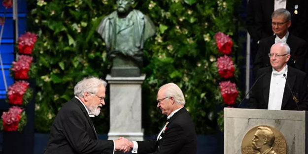 2022 Nobel Ödülleri sahiplerine verildi