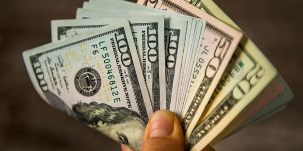 2023 dolar tahminlerini Türkiye'ye duyurdular! 15 lira...