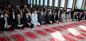 “Almanya’da Müslümanların bayramları da resmi tatil olsun”