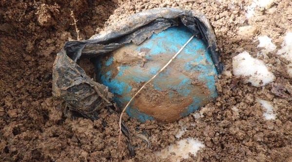 Teröristlerin deposunda patlayıcı düzeneği ele geçirildi