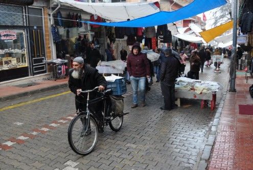 Esnaf, kapalı pazar yeri istiyor