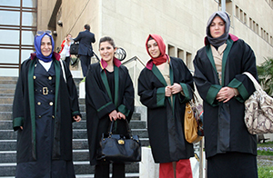 ‘Ruhsat törenlerindeki yasak da kalksın’