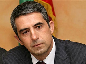 Bulgaristan Cumhurbaşkanı, sosyal krize karşı dua edilmesini istedi...