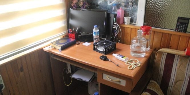 Cami hırsızları kamera kayıt cihazını da çaldı