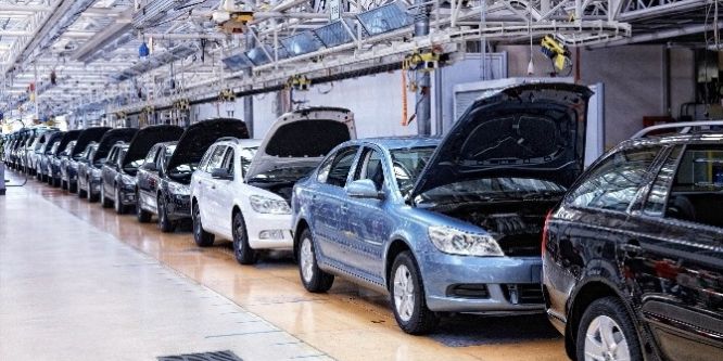 Hafif araç pazarında 2017 yılında düşüş bekleniyor