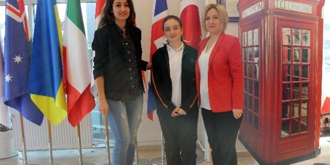 Başarılı öğrenciye İngiltere’de dil eğitimi ödülü verildi