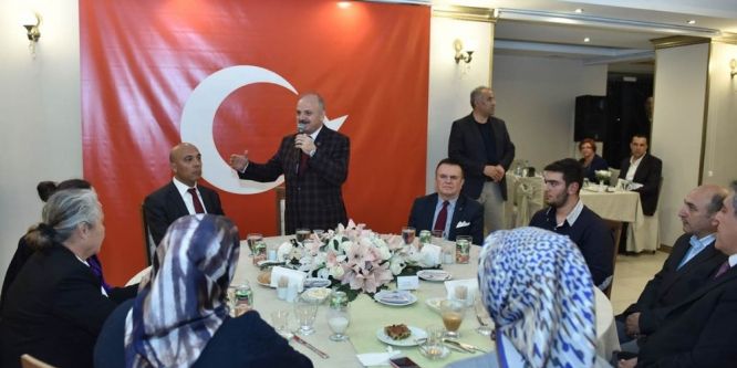 Vali Çakacak, şehit yakınları ve gazilerle buluştu