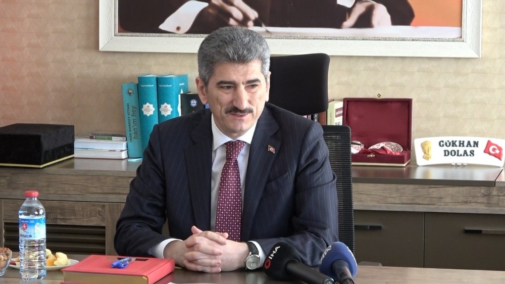 22 yıl aradan sonra aynı koltuğa bakan yardımcısı olarak oturdu 