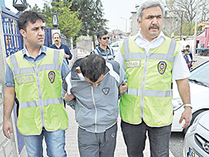 Para nakil aracından 2 milyon lira çalan şoför ve arkadaşı Mersin’de yakalandı