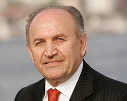 Topbaş’a başarılı operasyon