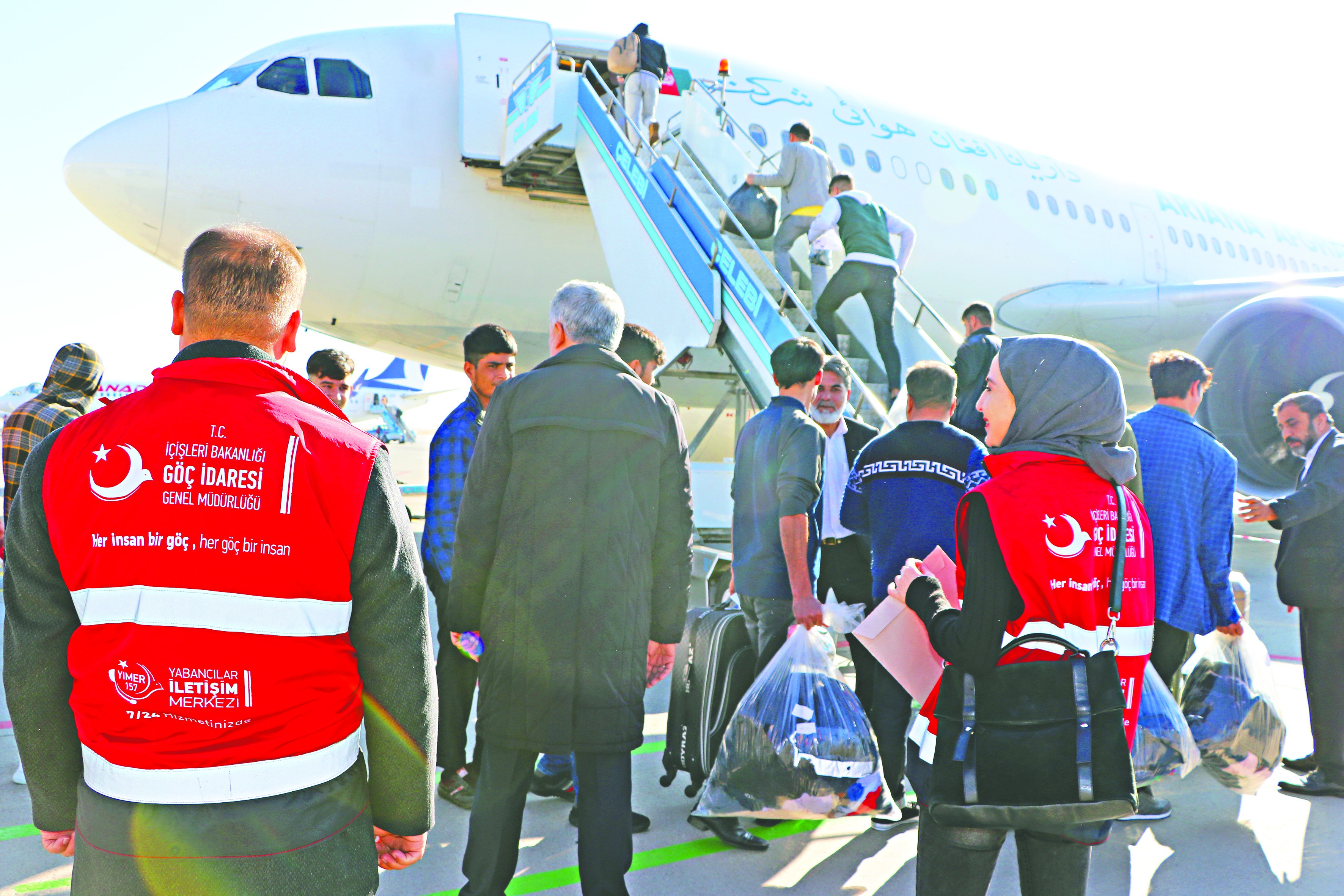 227 Afgan sınır dışı edildi, 363’ü yola çıktı