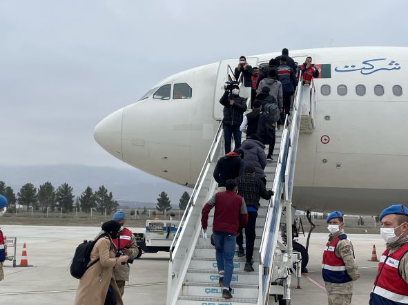 227 kaçak Afgan daha ülkesine gönderildi