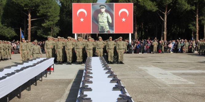 Alaşehir’de bin 716 acemi asker yemin etti