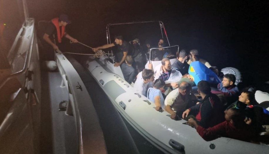 23 kaçak göçmen yakalandı