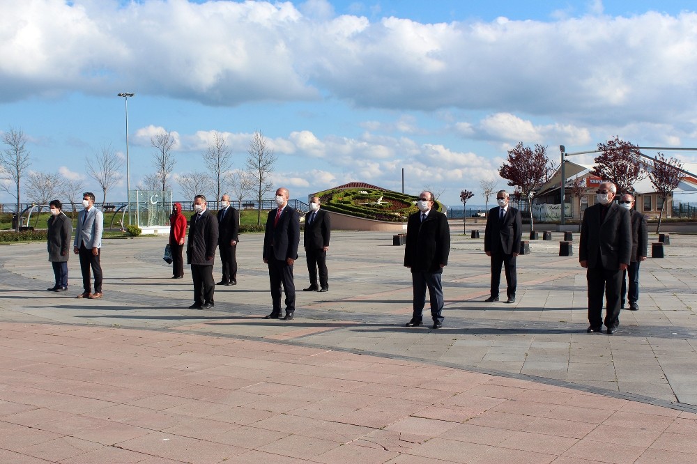 23 Nisan Yalova’da sade bir törenle kutlandı 