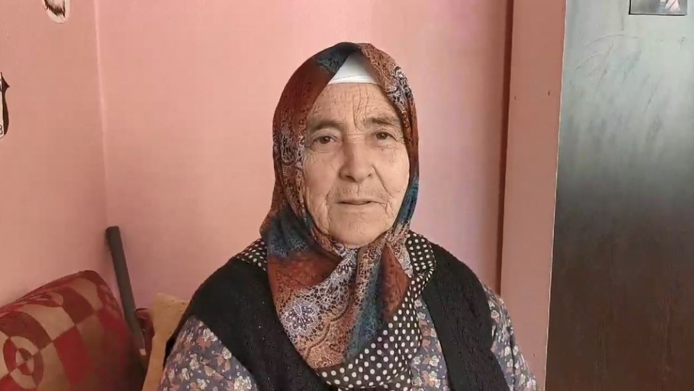 23 Nisanda birincilik kazandığı şiiri 67 yıl sonrada ezbere okudu 