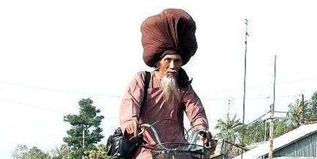 23 yıldır saçını kestirmeyen adam - FOTO