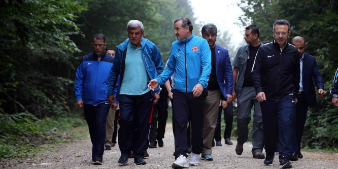 Bakan Bak, Diriliş Kampında çocuklar gibi eğlendi