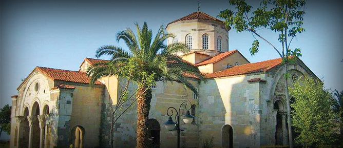 Trabzon Ayasofya Camii ibadet için hazırlanıyor