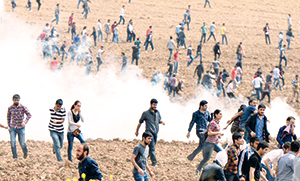 DÜ’de 8 öğrenci tutuklandı