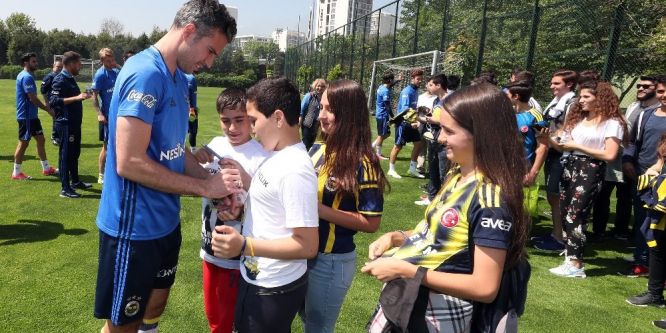 Fenerbahçe, Trabzonspor maçı hazırlıklarını sürdürdü