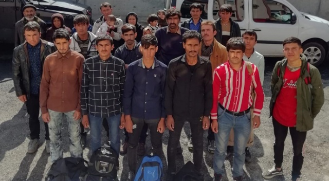 24 Afganistanlı kaçak şahıs yakalandı