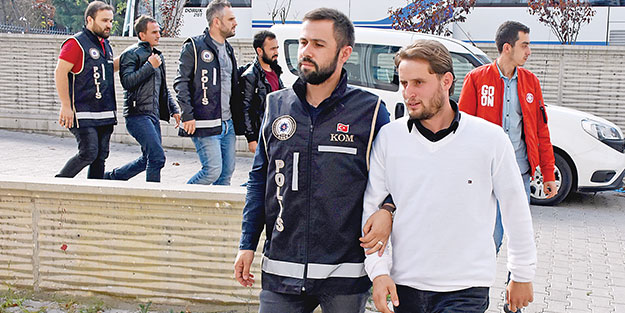 Kur çetesine şafak baskını