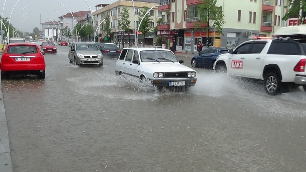 24 saatte Düzce’ye 112.5 kilogram yağış düştü 