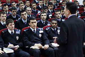 Dünyanın polisi Türkiye’de yetişiyor