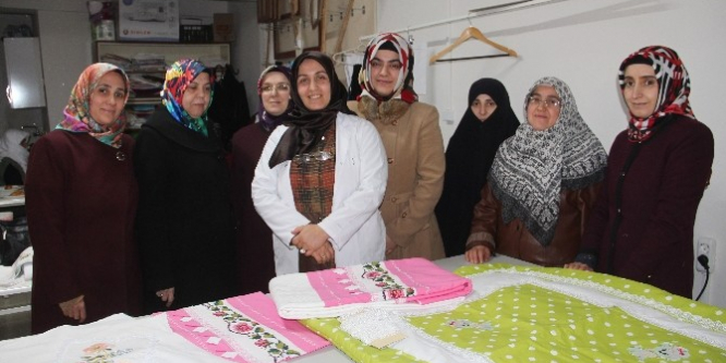 Elazığ'da ev hanımları, ev ekonomisine katkı sağlıyor