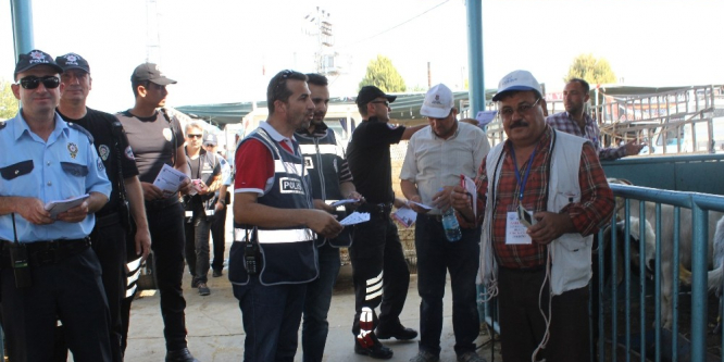 Sahte paraya karşı broşürlü uyarı