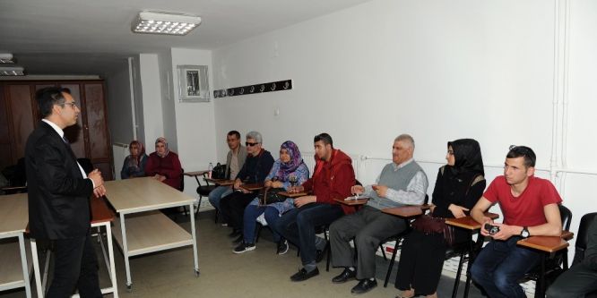 Görme engelliler için fotoğrafçılık kursu açıldı