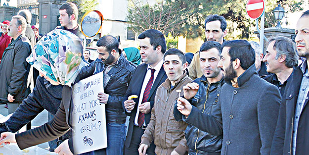 25 Aralık’a ananaslı protesto