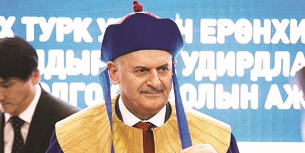 25 ayda dünyayı 10 kez dolaştı!