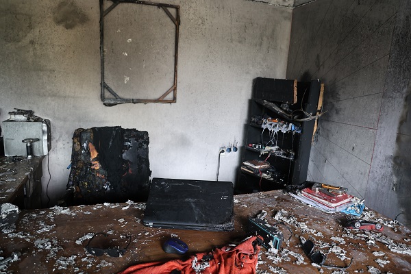 25 günlük bebek, ailesini kurtardı