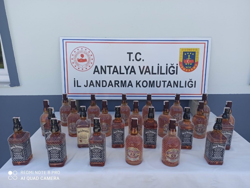25 litre sahte içki ele geçirildi 