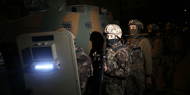 250 polis katıldı! Kan emicilere şafak baskını