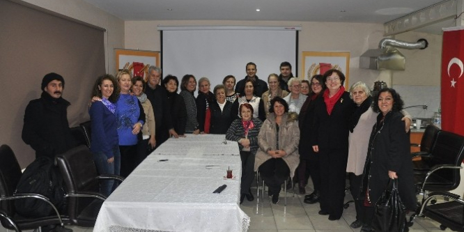 Yardımsever Derneği Tekirdağ Şubesi gazetecileri unutmadı