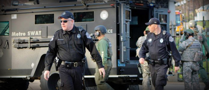 Polis, Boston’da insan avı başlattı