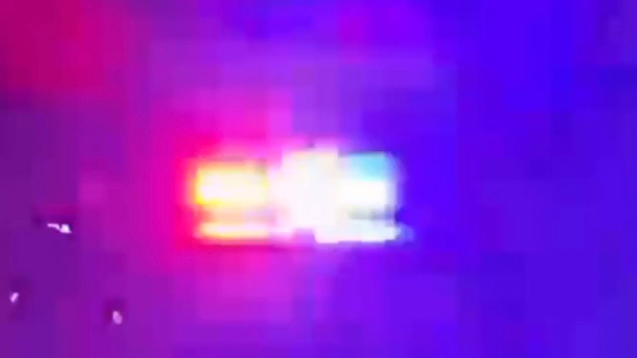 253 bin lira ceza kesildi! Çakarla yakalandı, ehliyetsiz çıktı