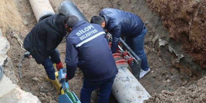 Silopi’de altyapı çalışmaları devam ediyor