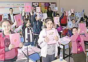 Hayrat Vakfı’ndan öğrencilere Kur’an