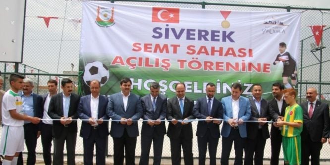 Siverek semt sahası gençlerin hizmetine açıldı